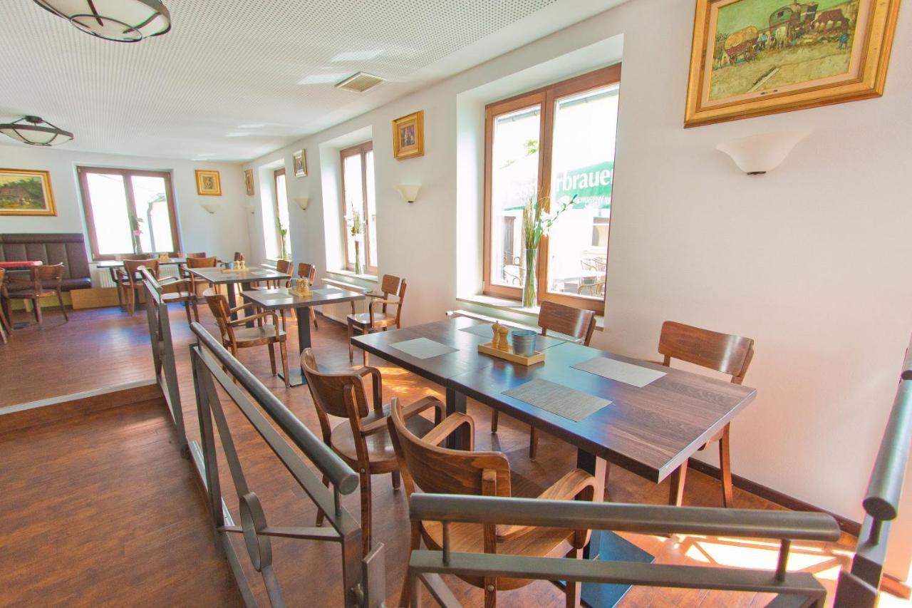 Gasthof Postbraeu Siegenburg Exteriér fotografie